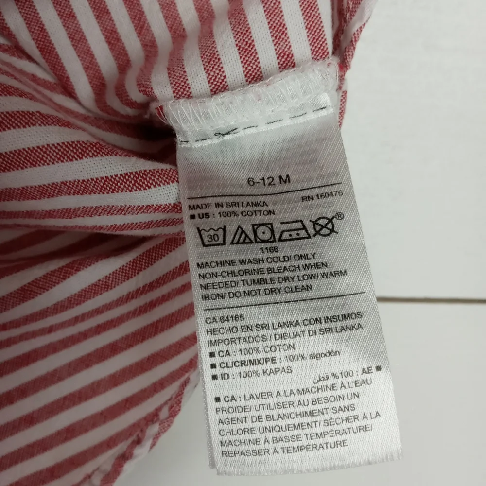 Old Navy boys size 6-12 mos red and white striped button down shirt chambray